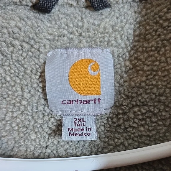 Like New! Carhartt Men's Tan Hooded Sherpa Jacket - Picture 3 of 4